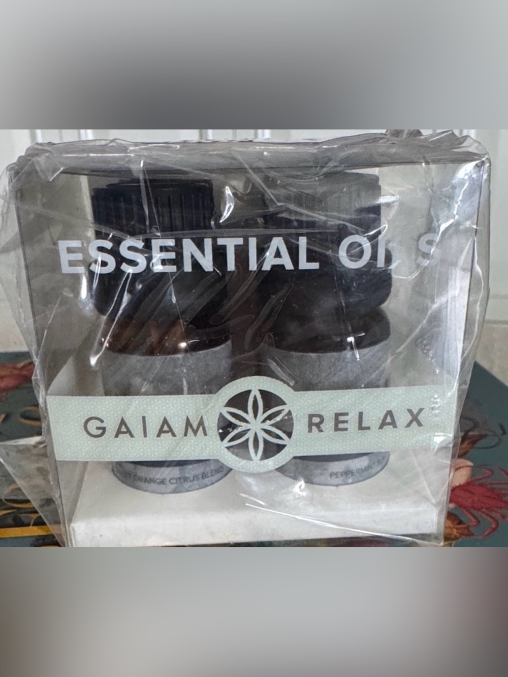 New GAIAM Relax Essential Oils Set